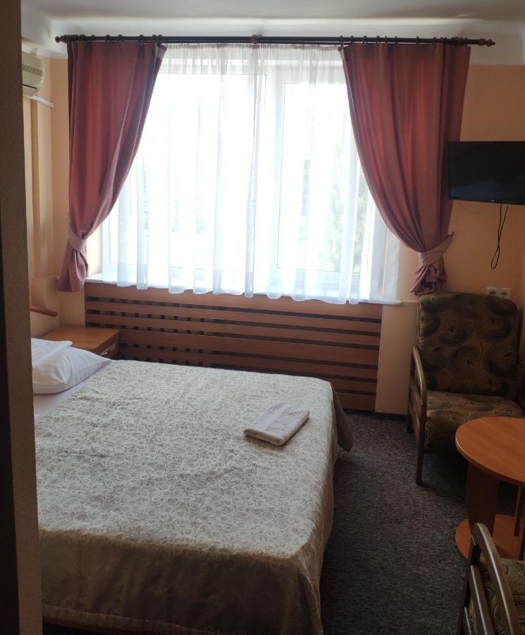 Druzhba Service Hotel キエフ エクステリア 写真