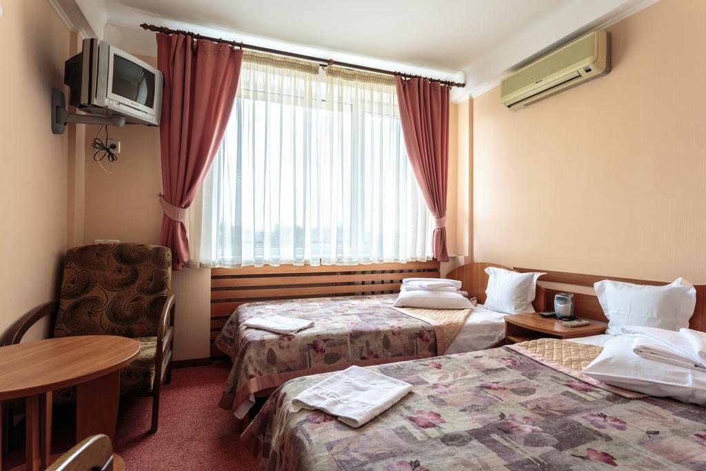 Druzhba Service Hotel キエフ エクステリア 写真
